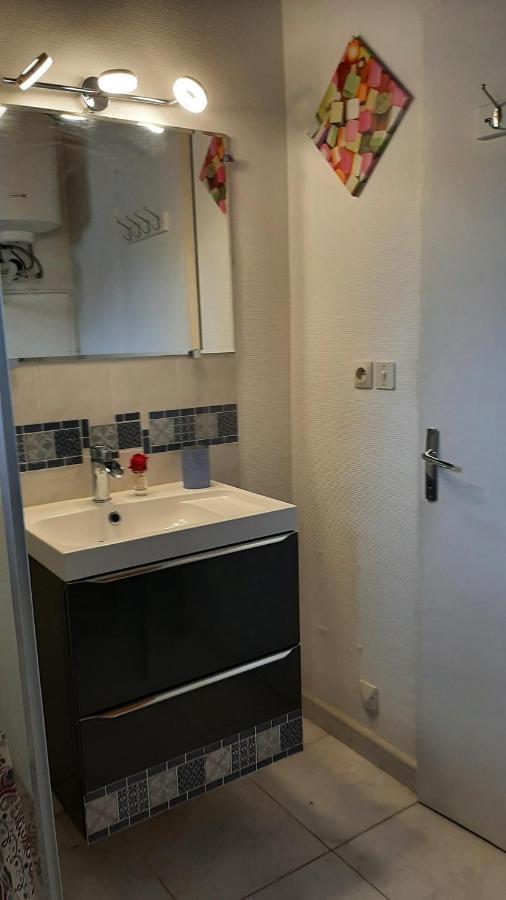 Charmant T2 Tout Confort Au Centre Du Village ! Florensac Exterior foto